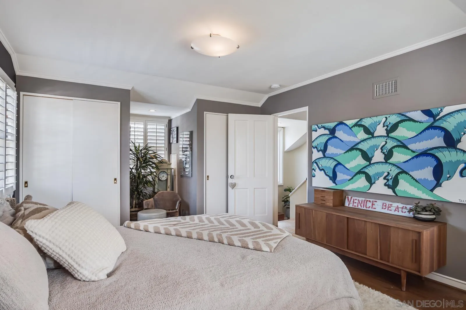 6011 Vista De La Mesa