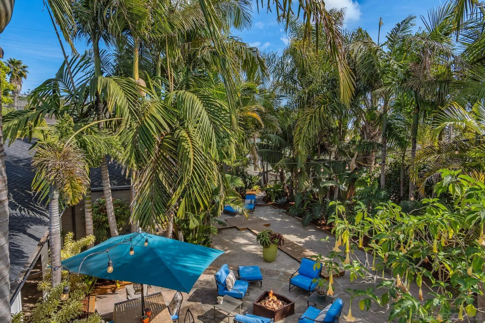 6011 Vista De La Mesa