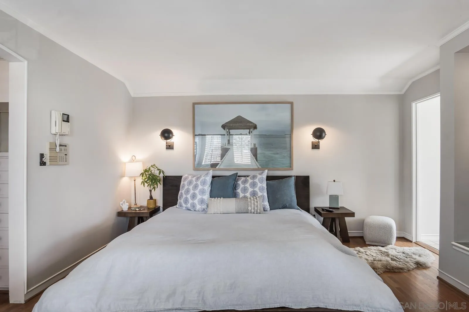 6011 Vista De La Mesa