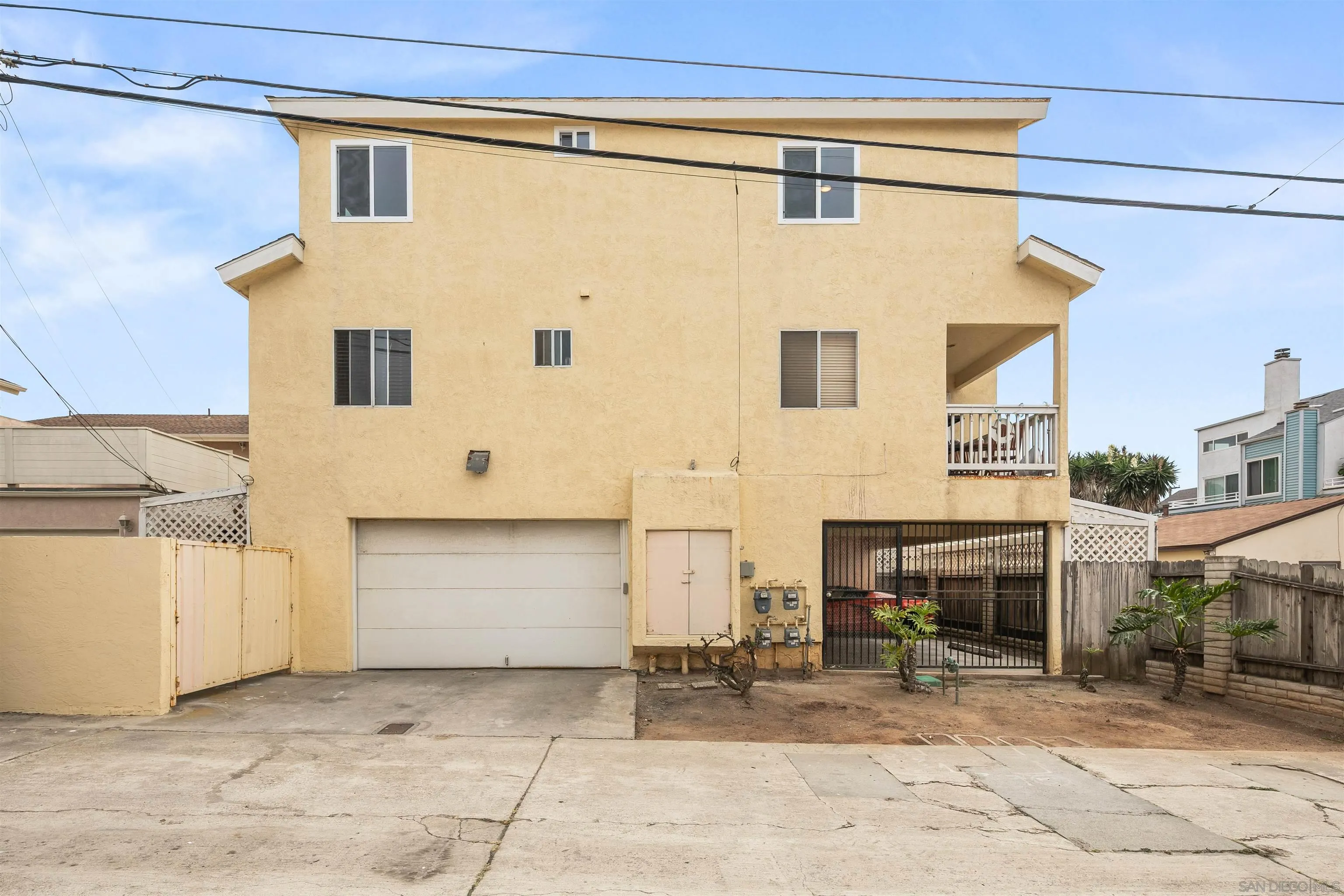 152 Evergreen Ave. Unit 4
