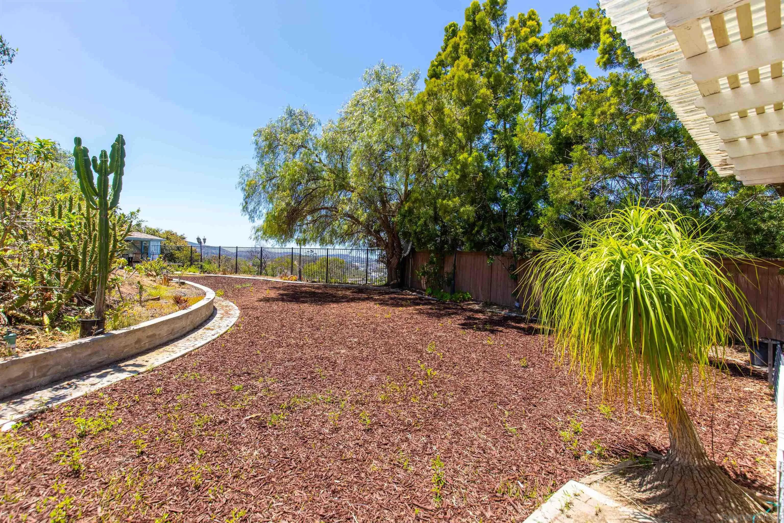 820 Plumeria St