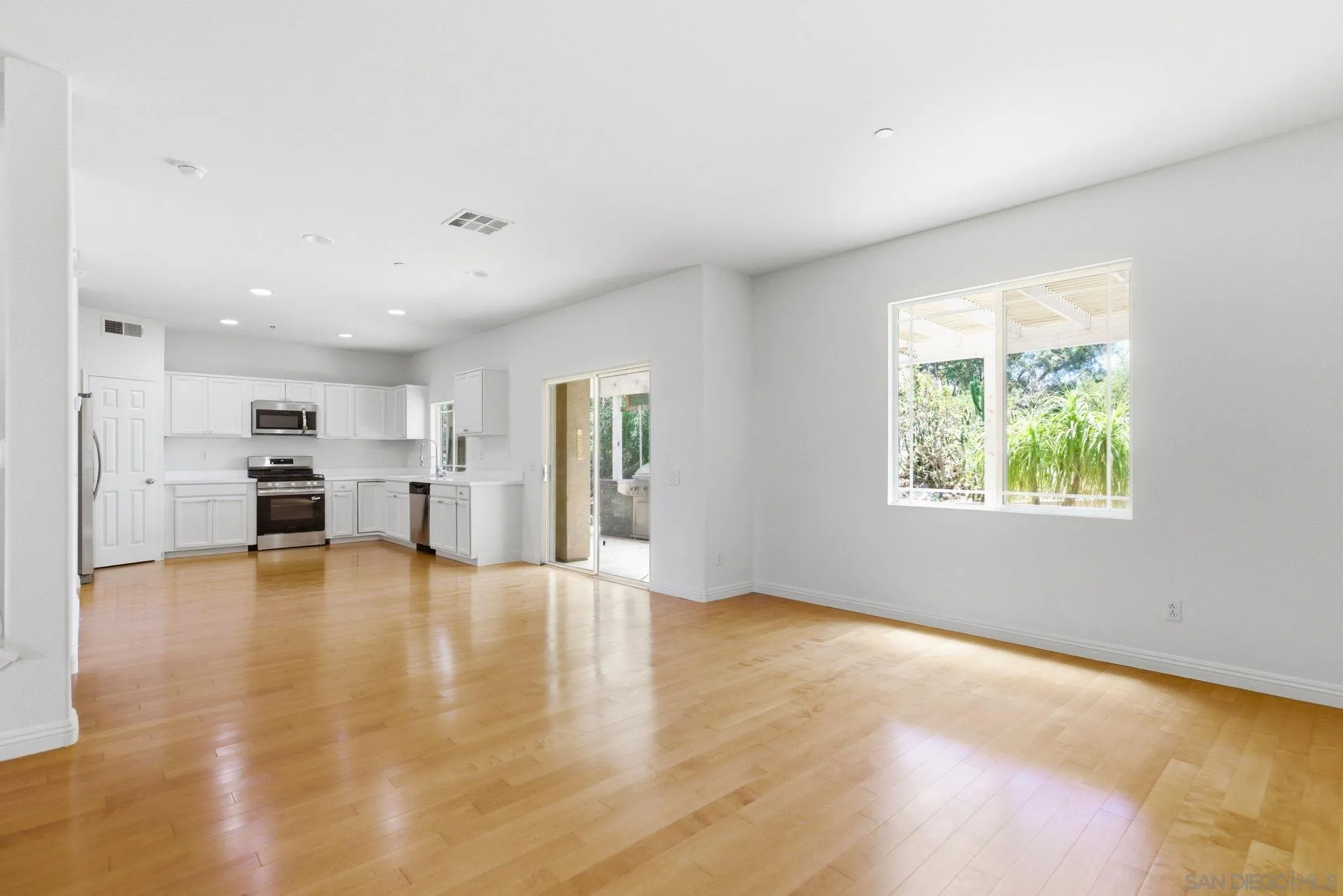 820 Plumeria St