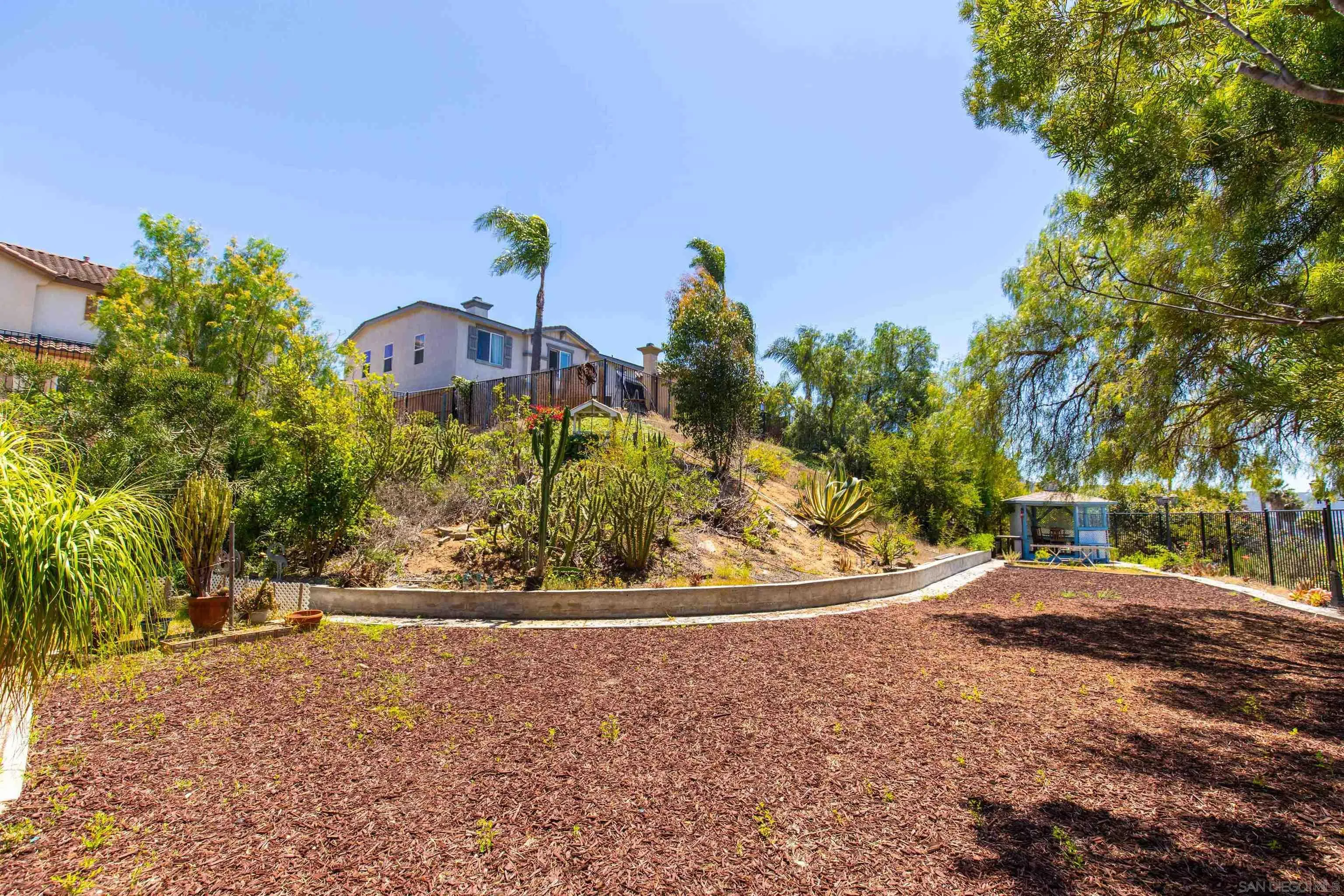 820 Plumeria St