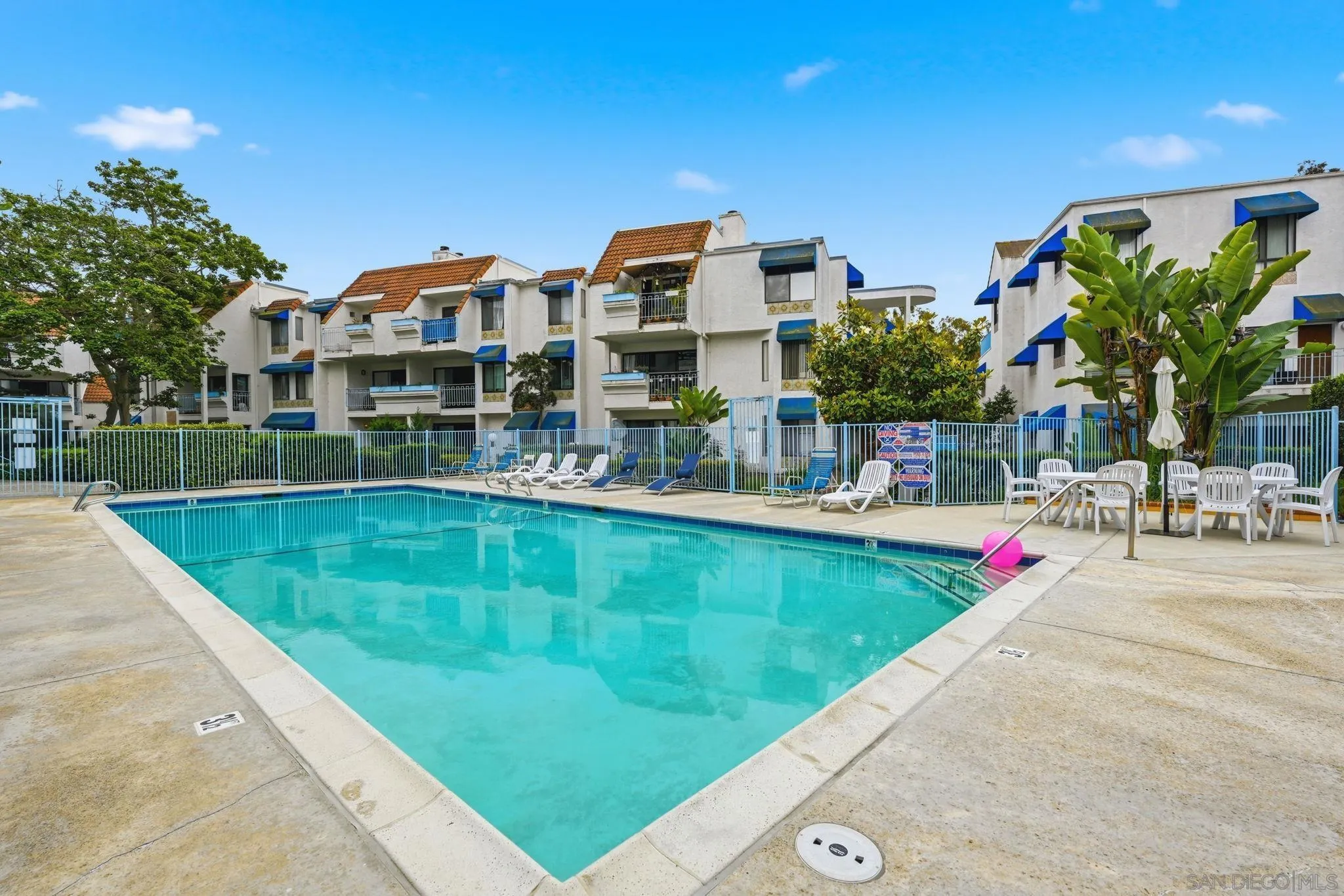 8320 Regents Rd. Unit 1i