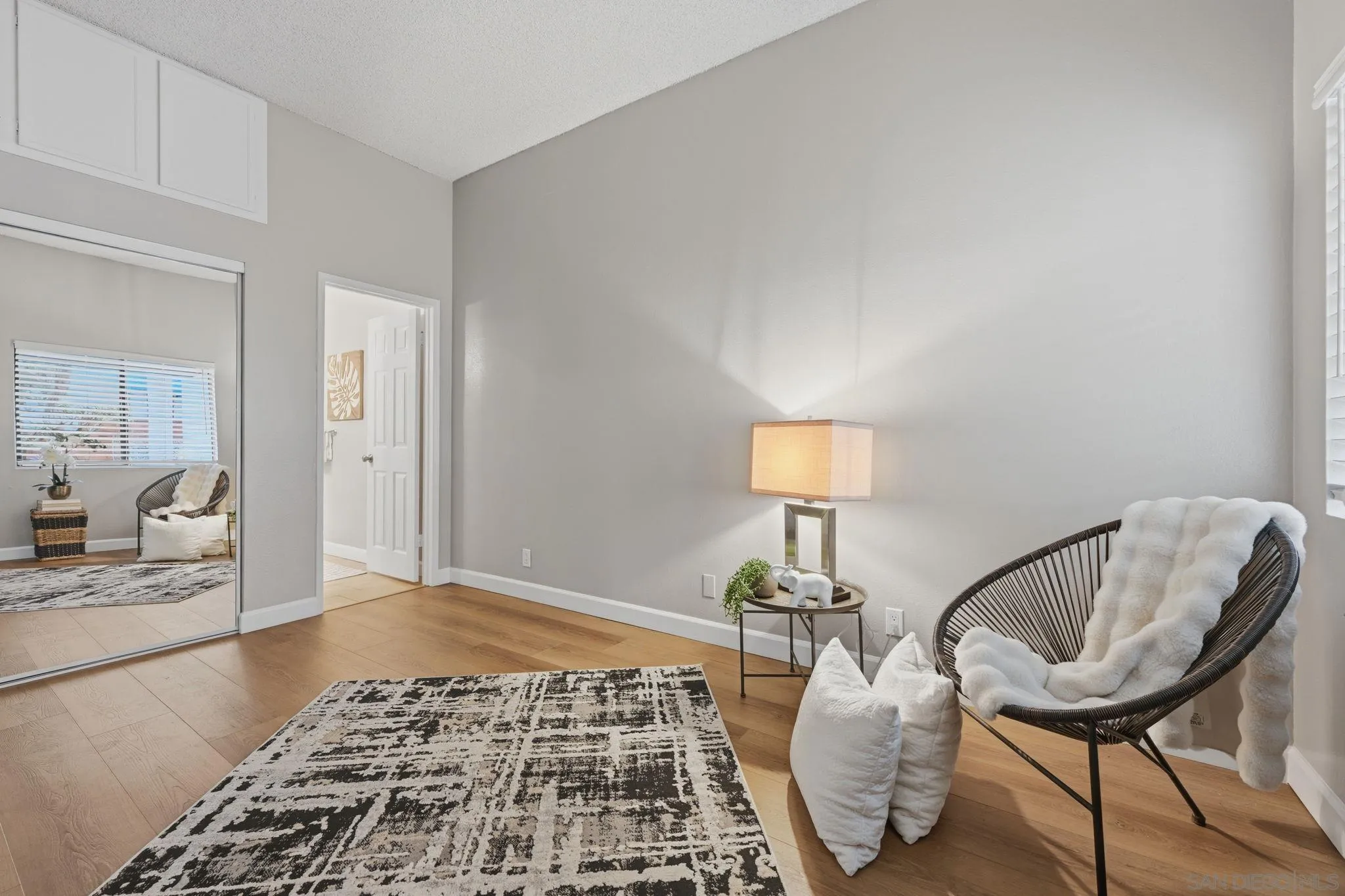 8320 Regents Rd. Unit 1i