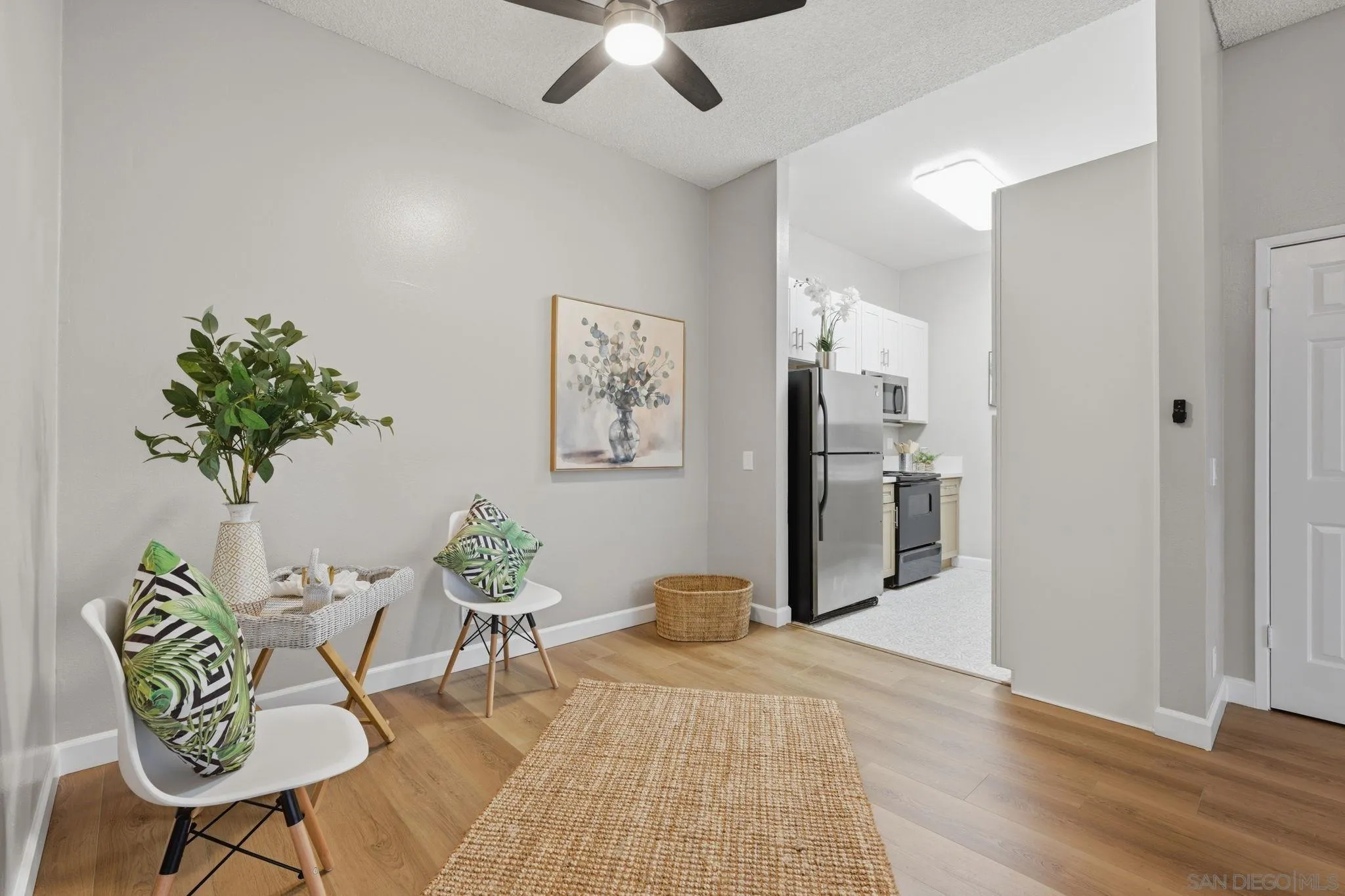 8320 Regents Rd. Unit 1i