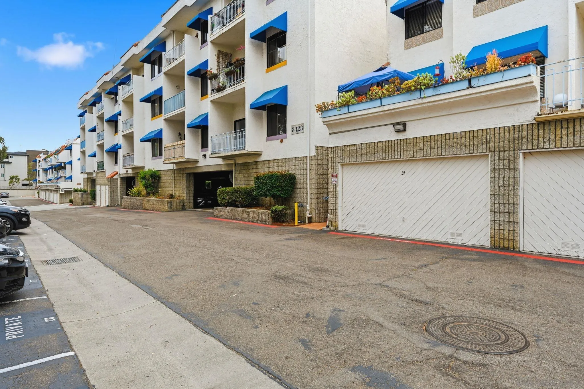 8320 Regents Rd. Unit 1i