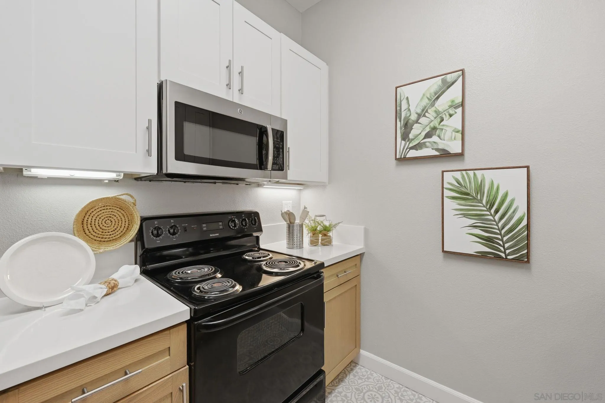 8320 Regents Rd. Unit 1i