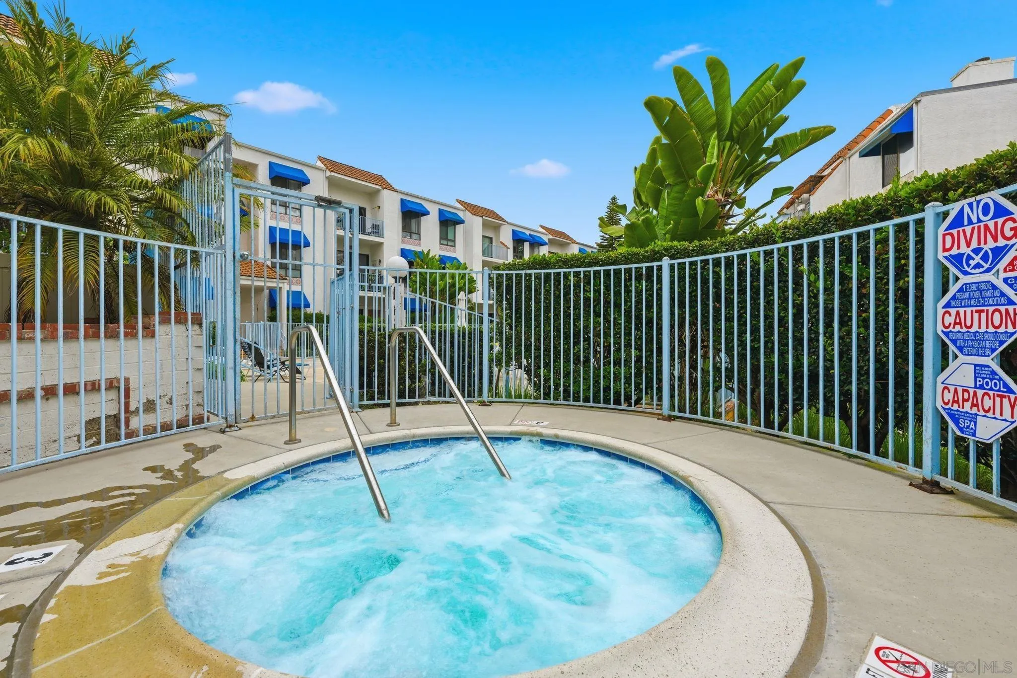 8320 Regents Rd. Unit 1i