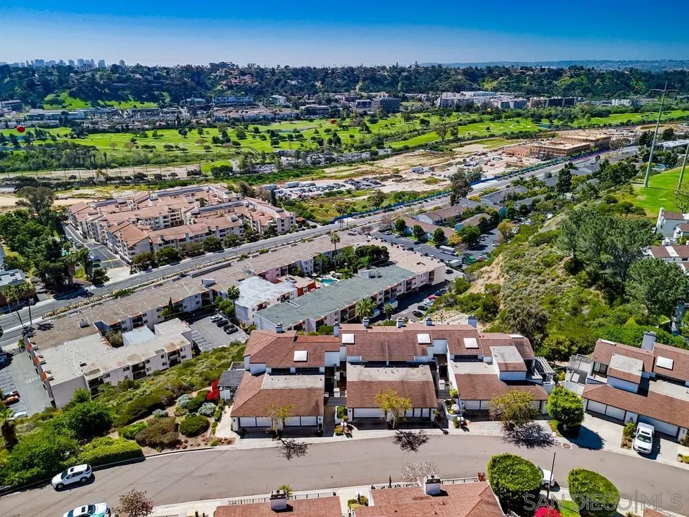 1366 Camino Lujan