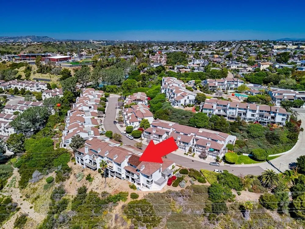 1366 Camino Lujan