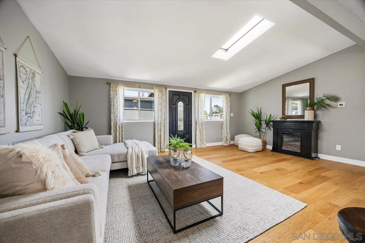 536 Rogue Rd