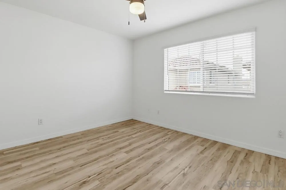 1774 Elm