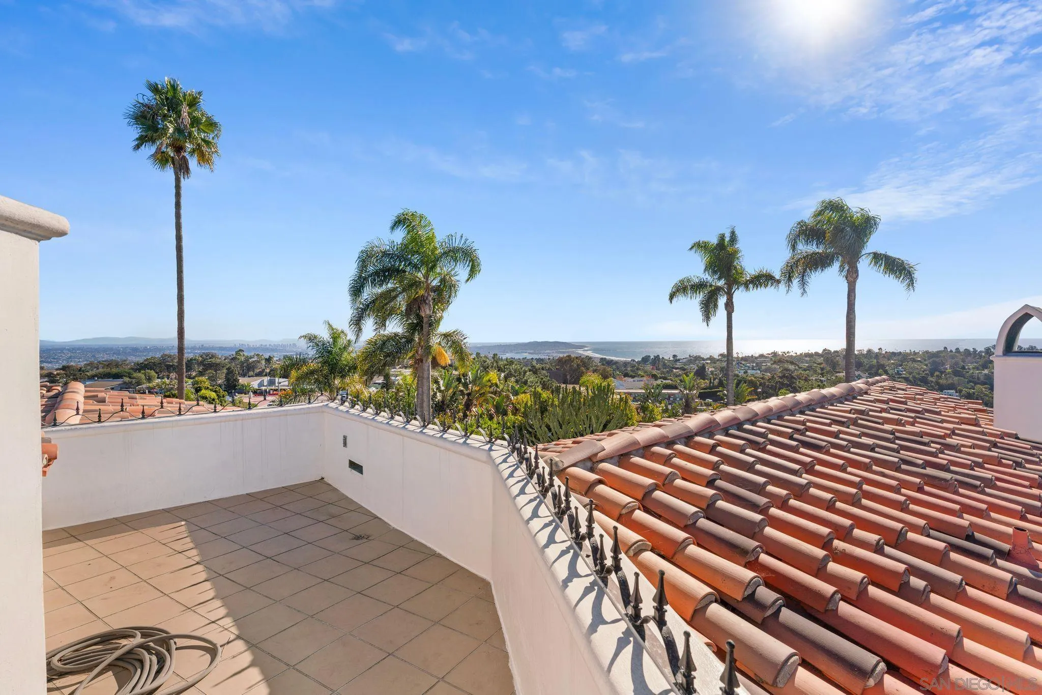 6692 La Jolla Scenic Dr S