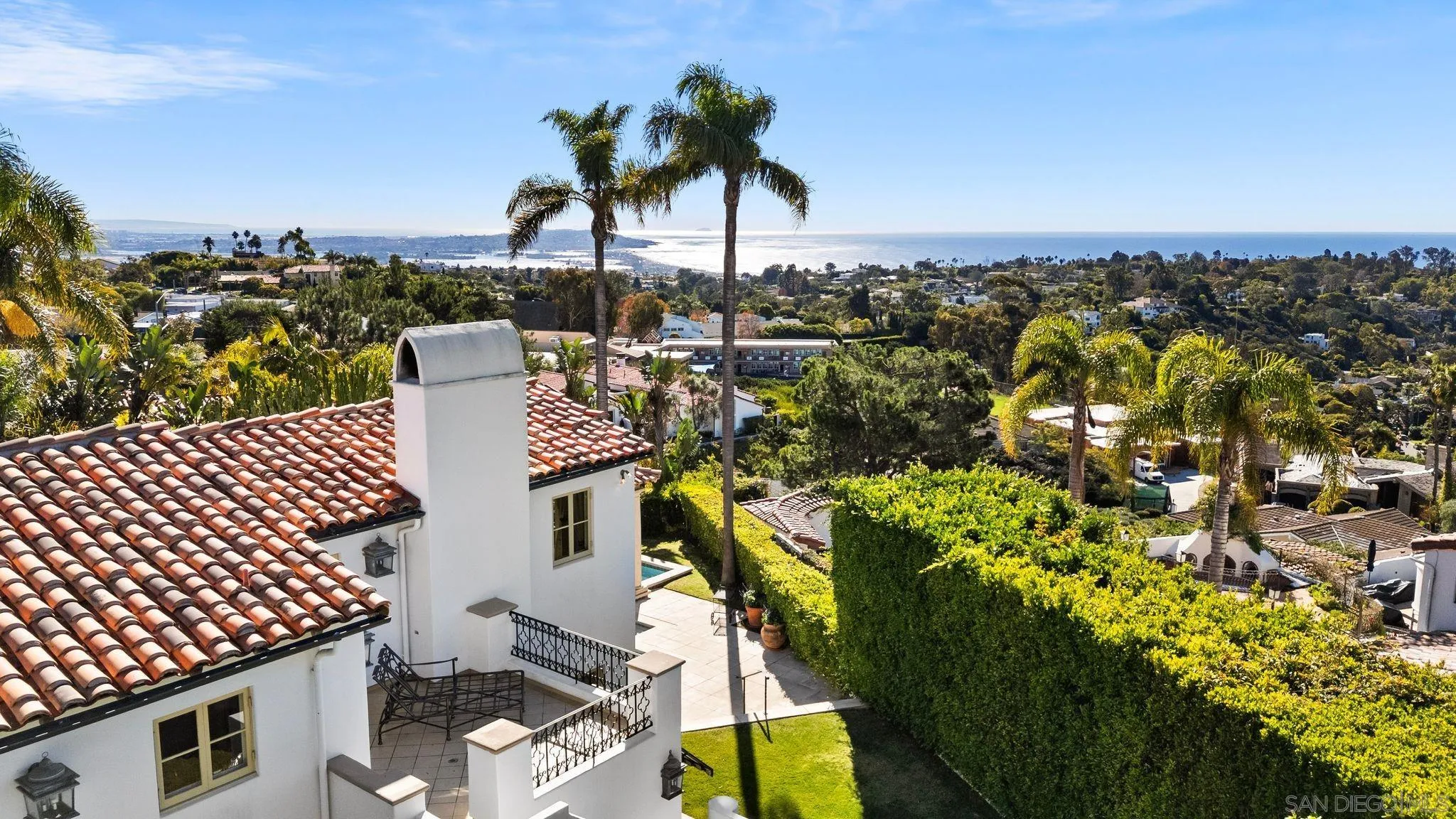 6692 La Jolla Scenic Dr S