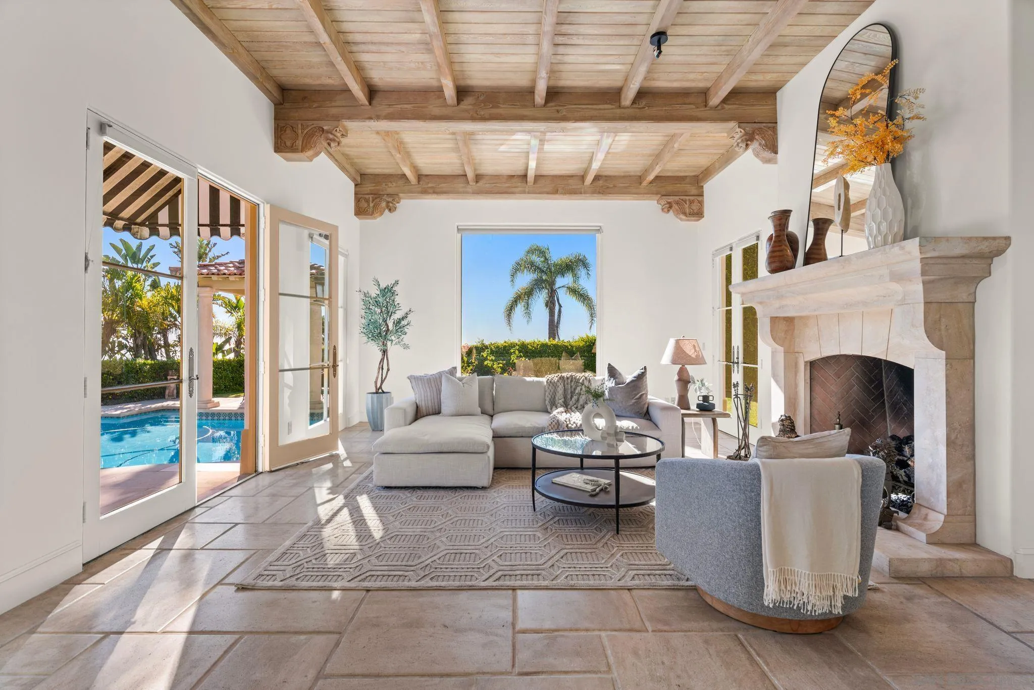 6692 La Jolla Scenic Dr S