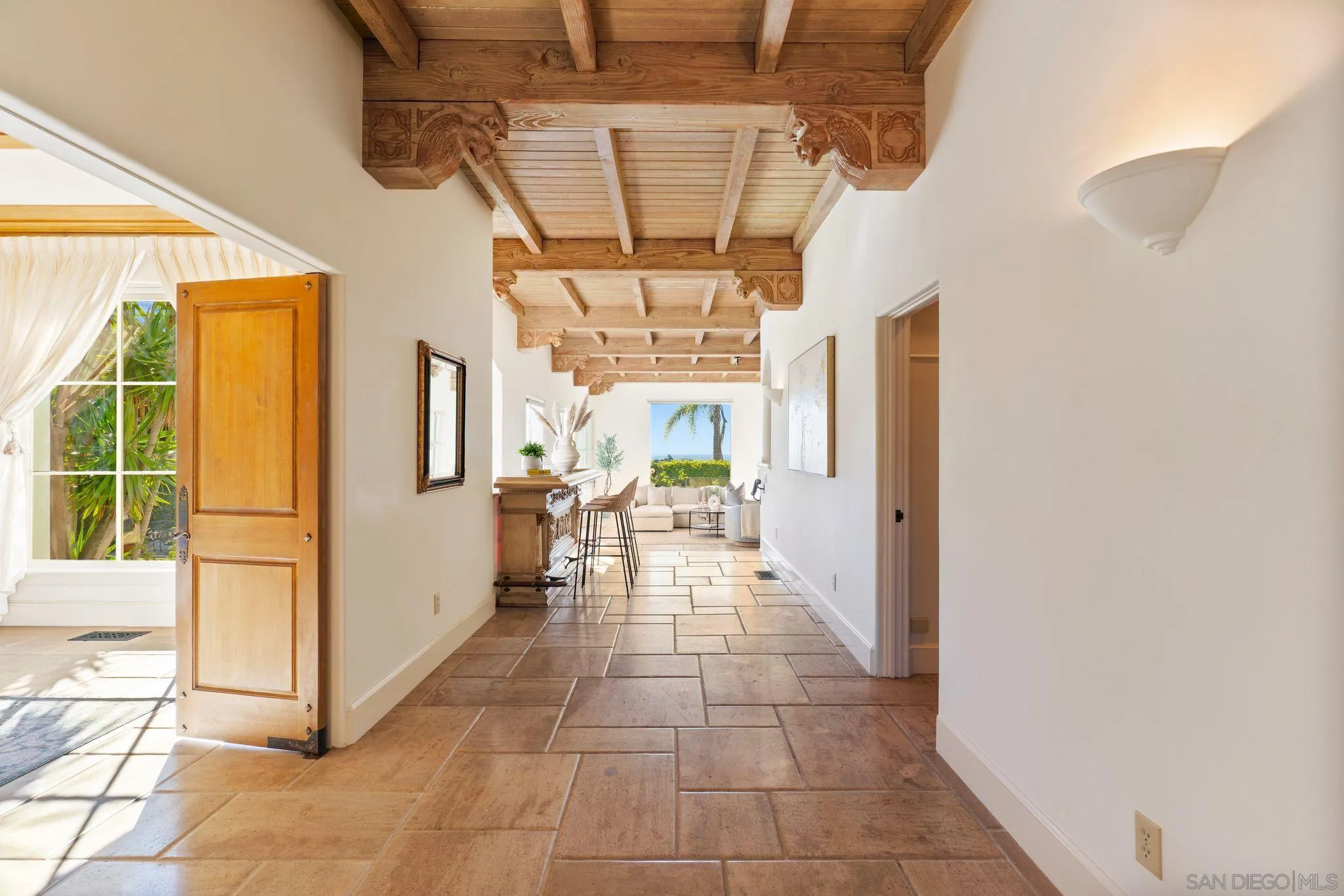 6692 La Jolla Scenic Dr S