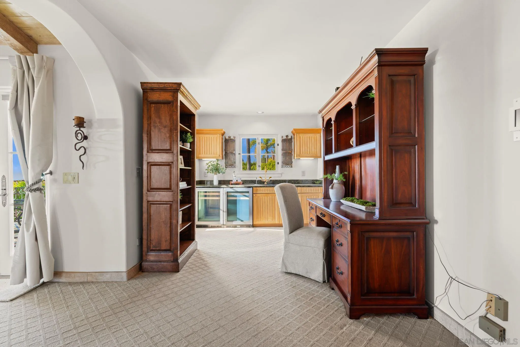 6692 La Jolla Scenic Dr S