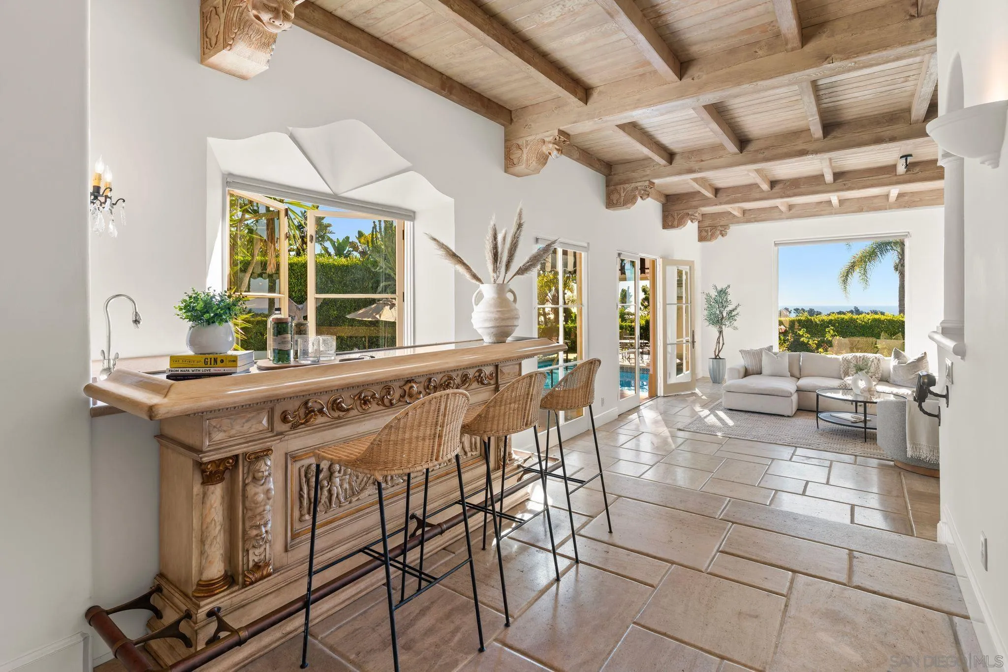 6692 La Jolla Scenic Dr S