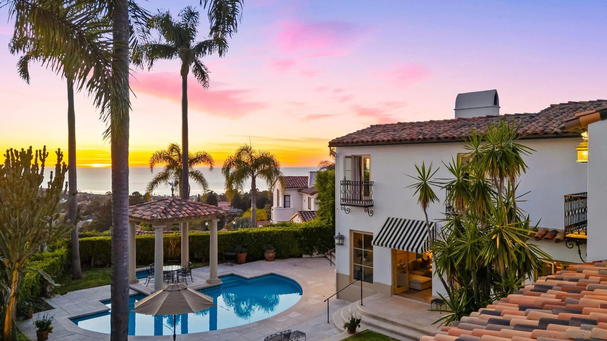 6692 La Jolla Scenic Dr S
