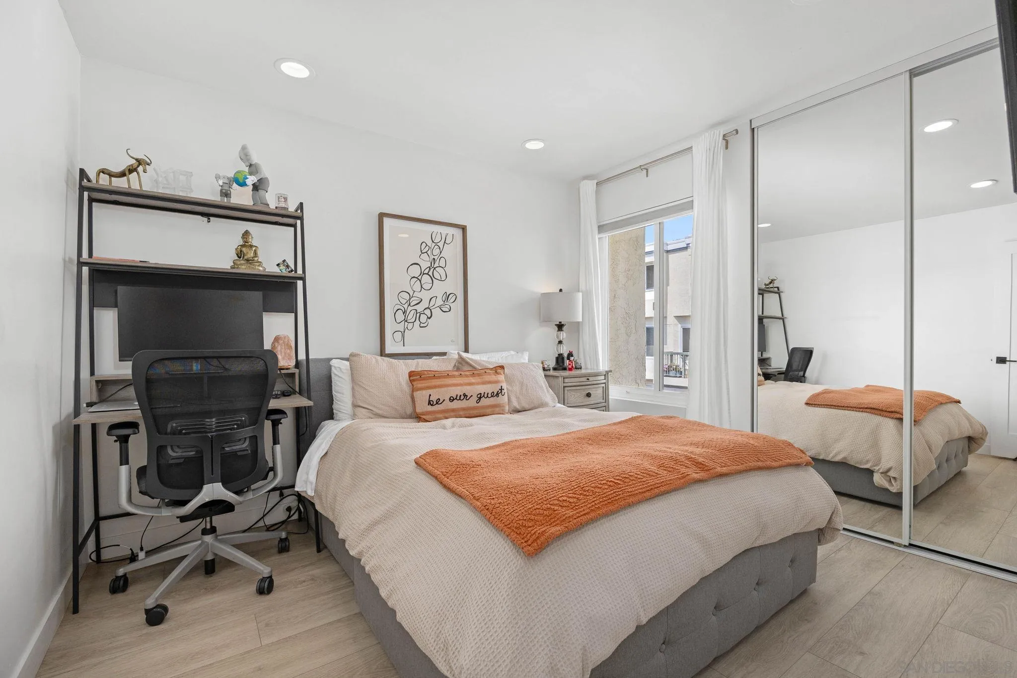 2130 Orinda Drive Unit E