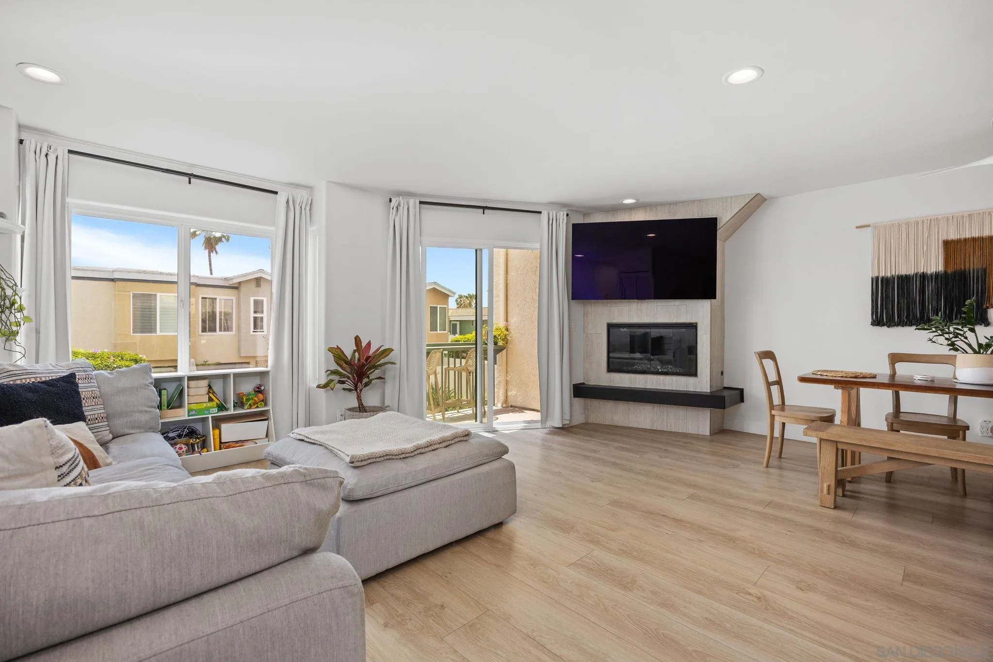 2130 Orinda Drive Unit E