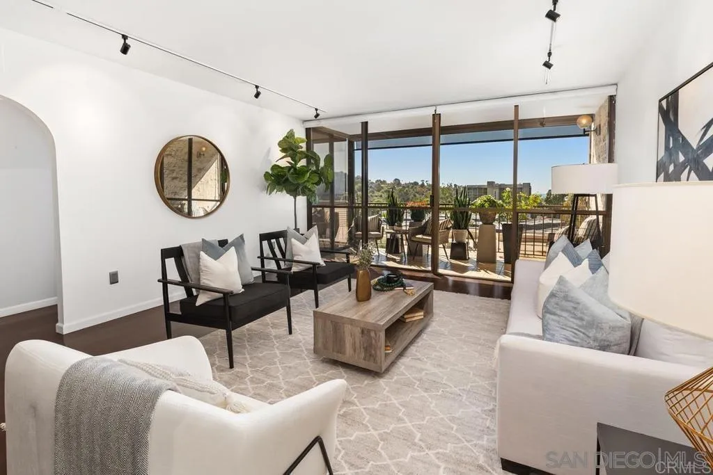 2500 Torrey Pines Rd. Unit 402