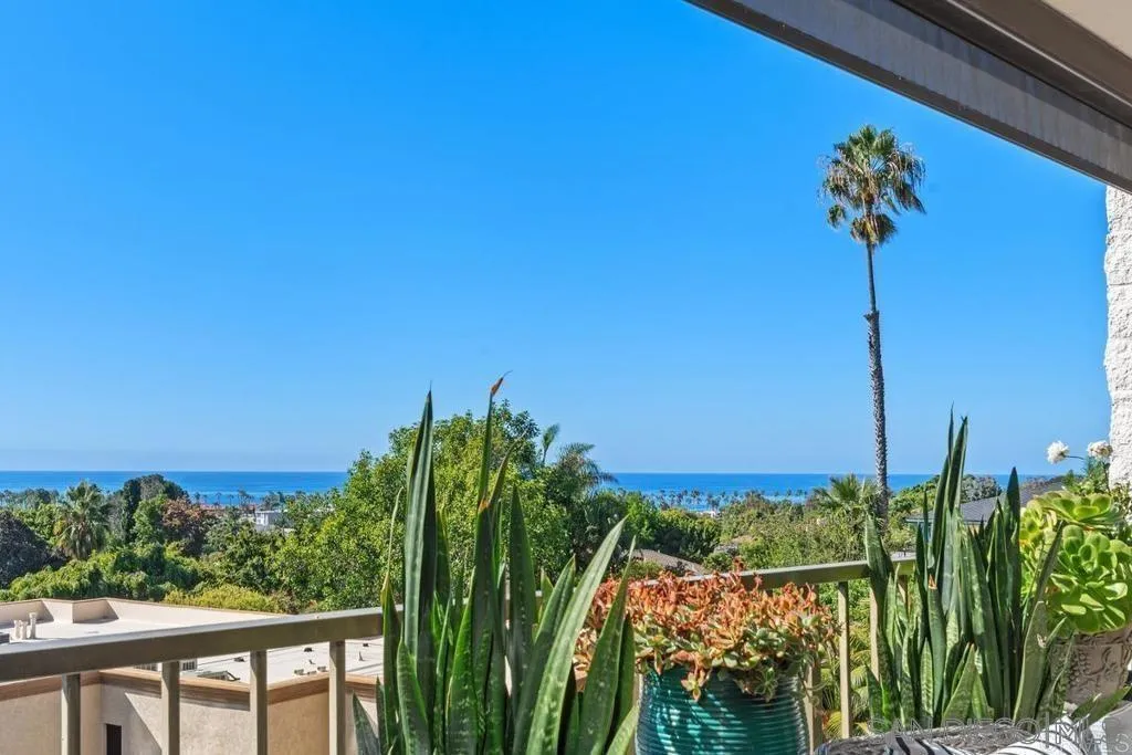 2500 Torrey Pines Rd. Unit 402