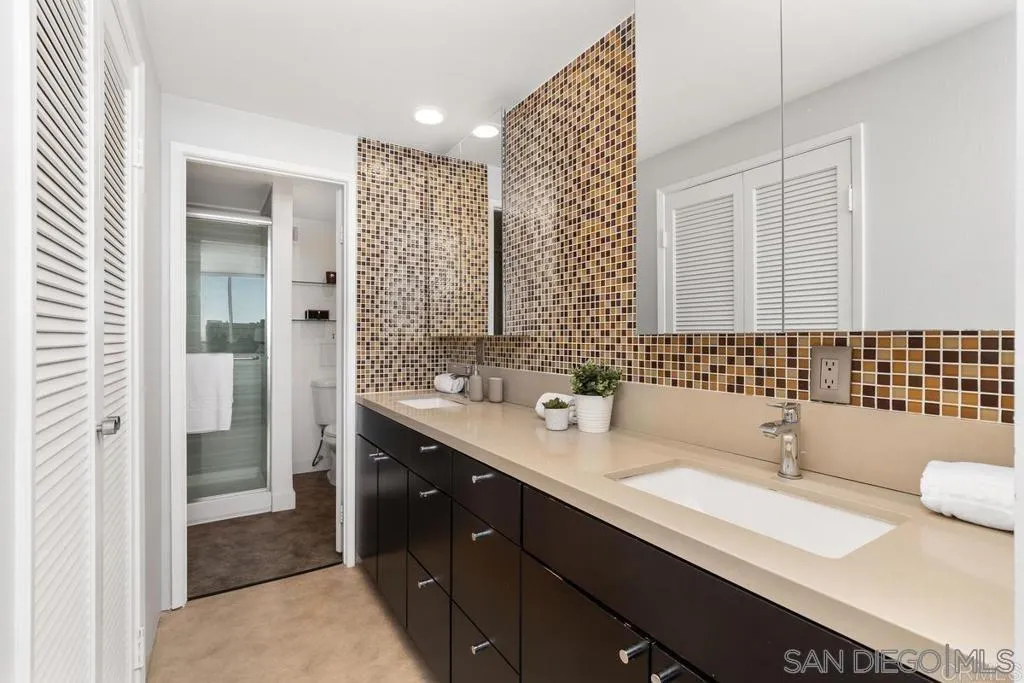 2500 Torrey Pines Rd. Unit 402