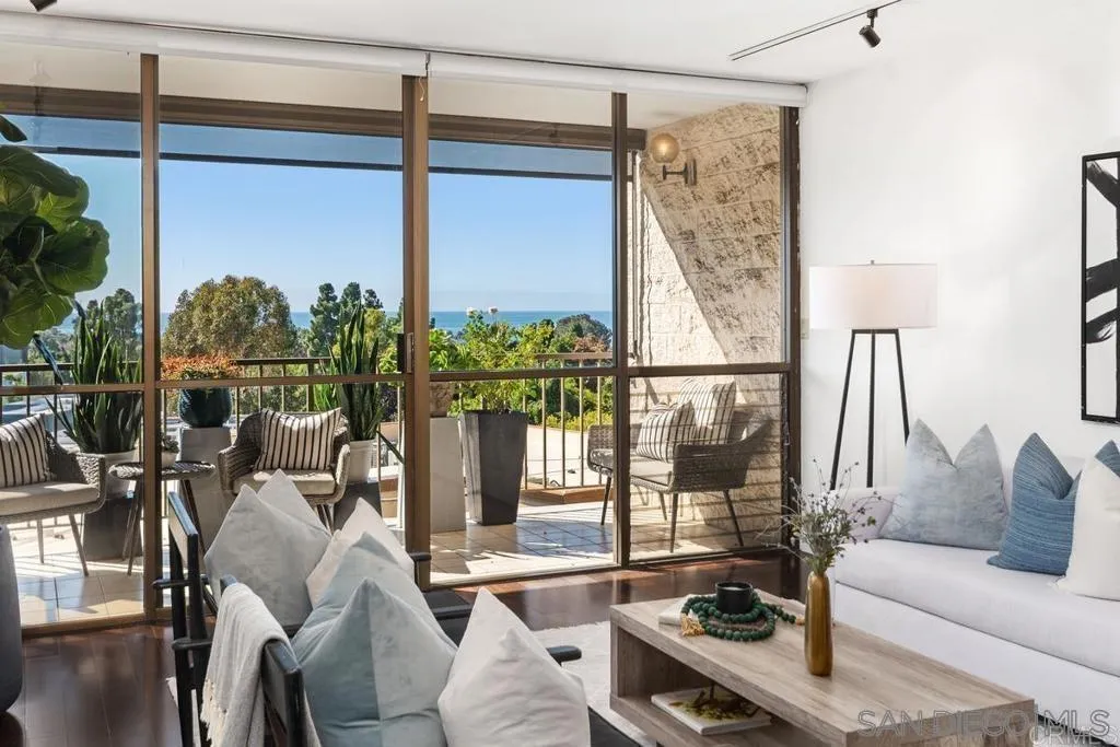 2500 Torrey Pines Rd. Unit 402
