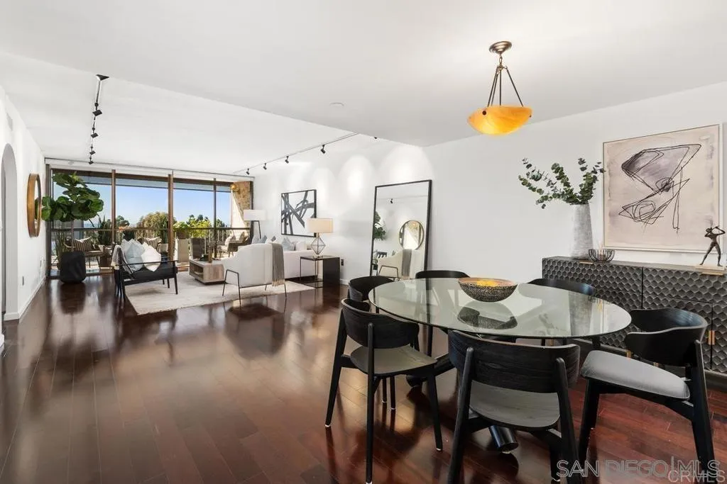 2500 Torrey Pines Rd. Unit 402