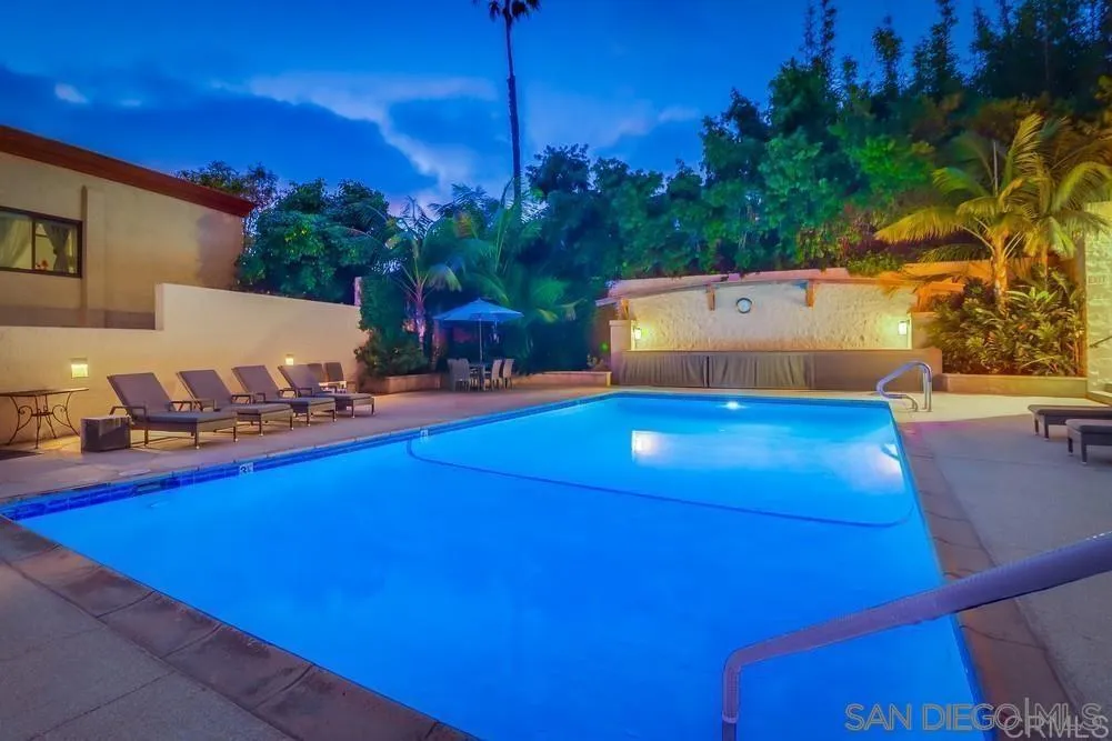 2500 Torrey Pines Rd. Unit 402