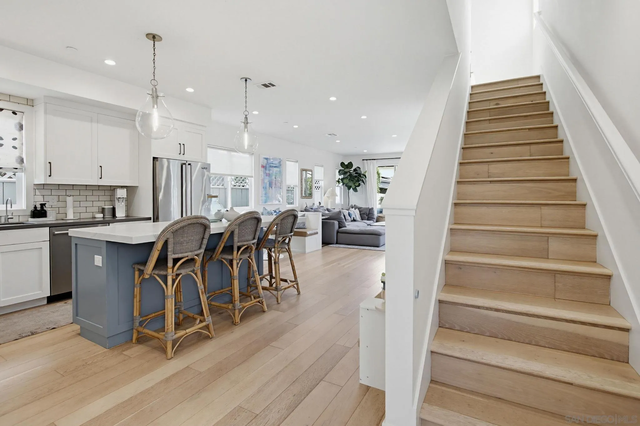 835 Beryl St.