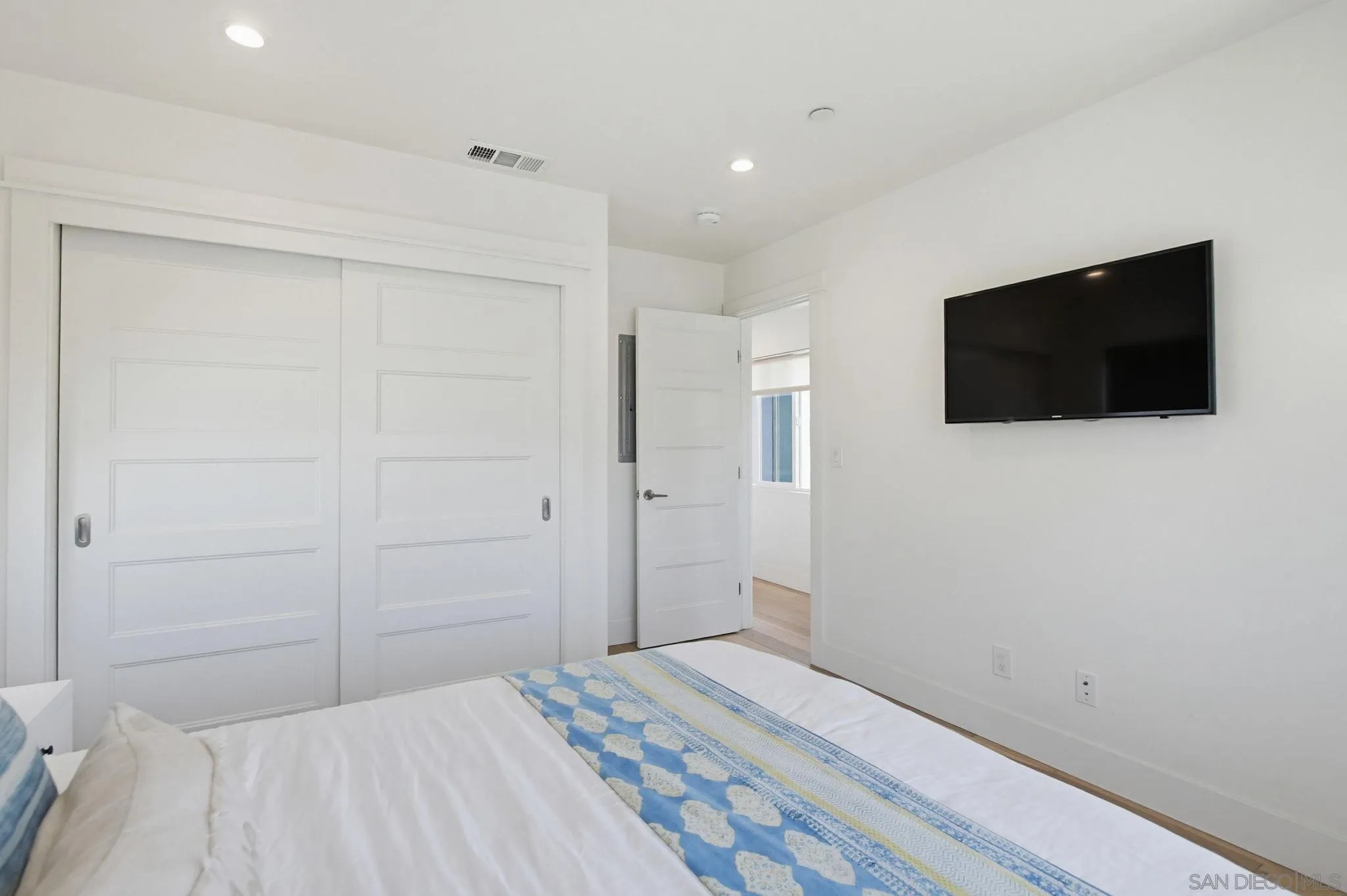 835 Beryl St.