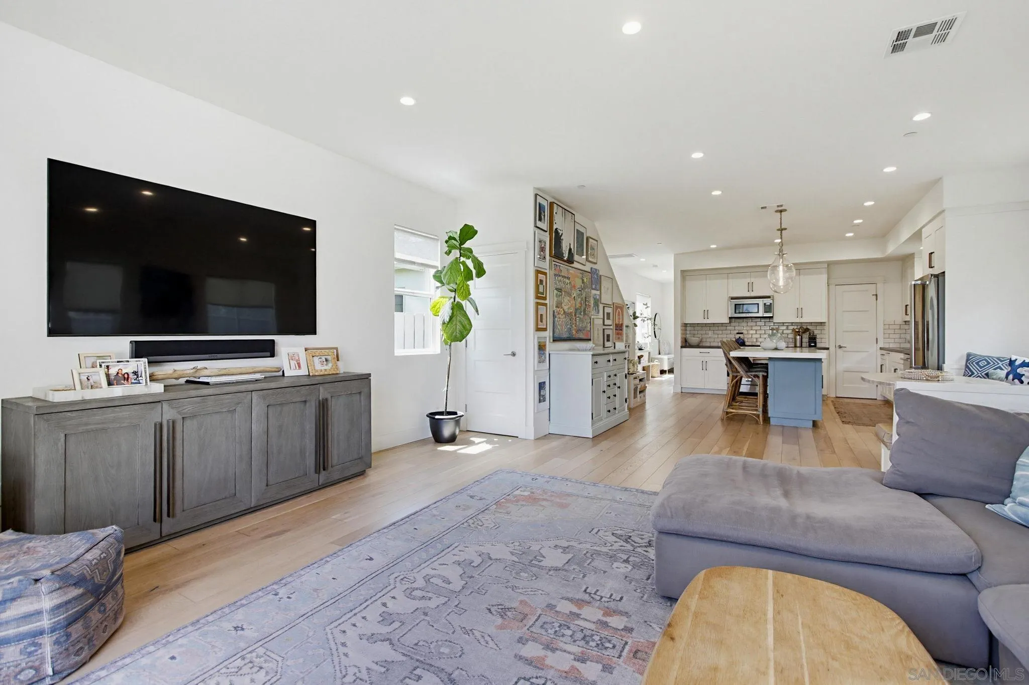 835 Beryl St.