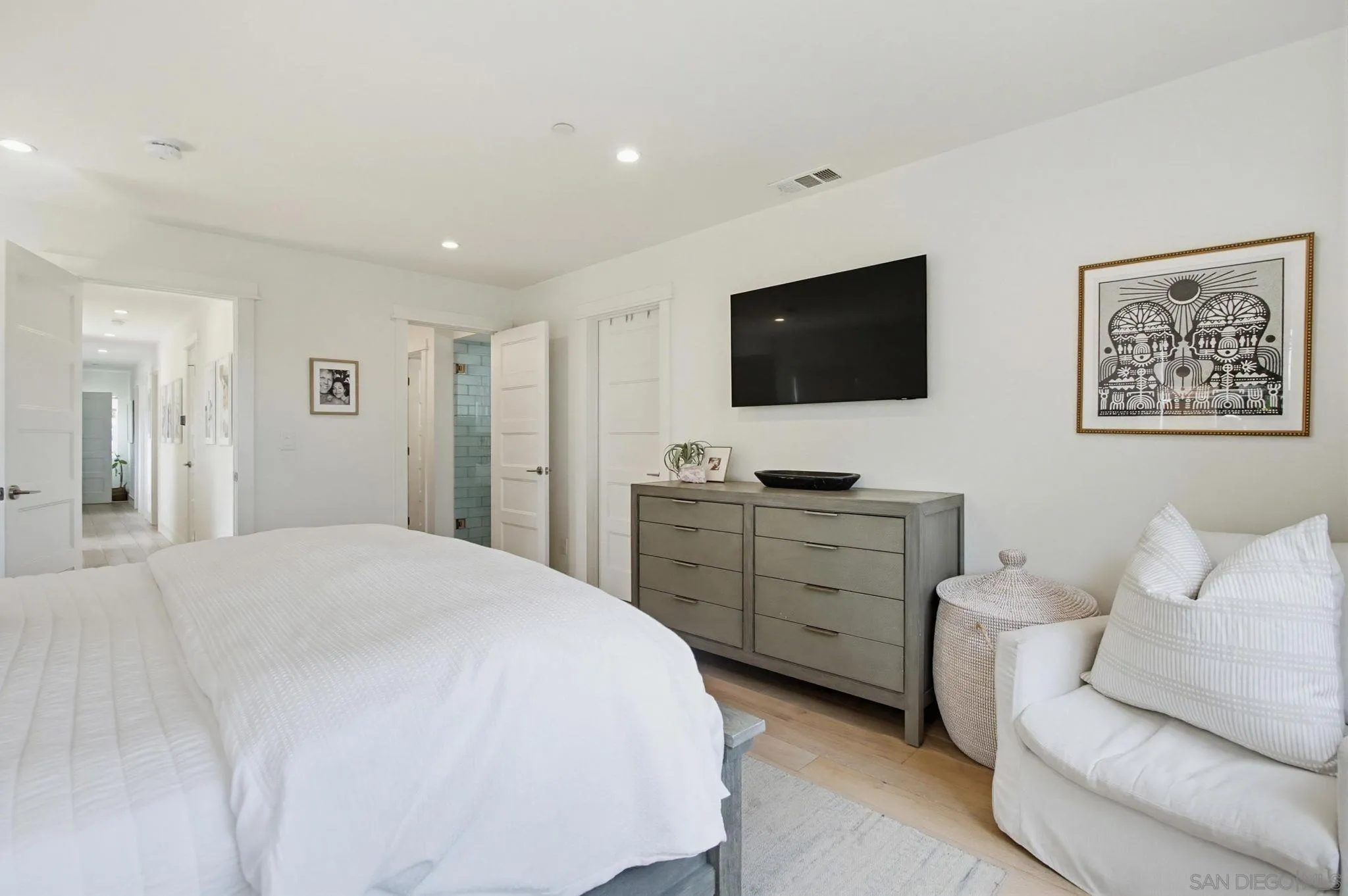 835 Beryl St.