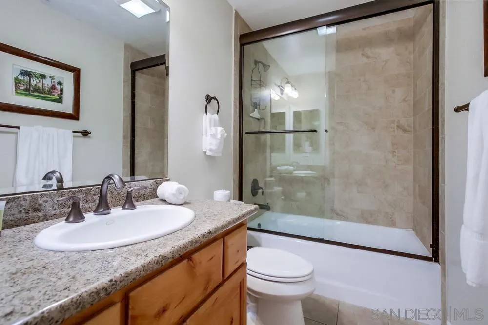 4151 Mission Unit 213