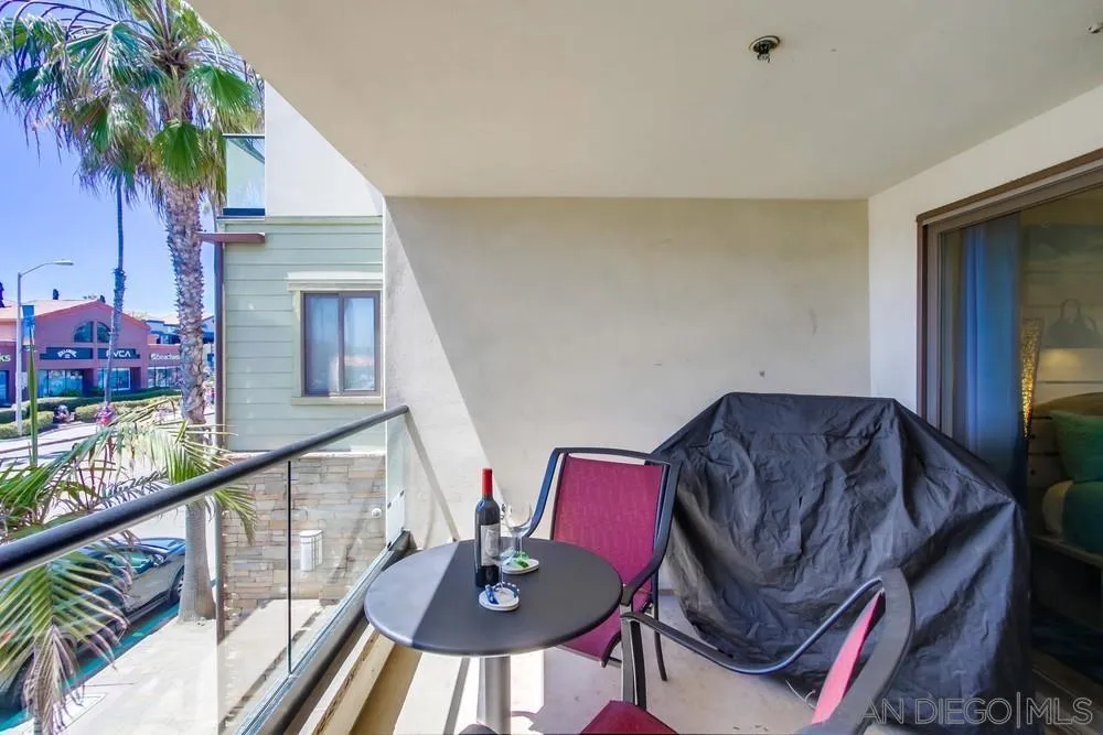 4151 Mission Unit 213