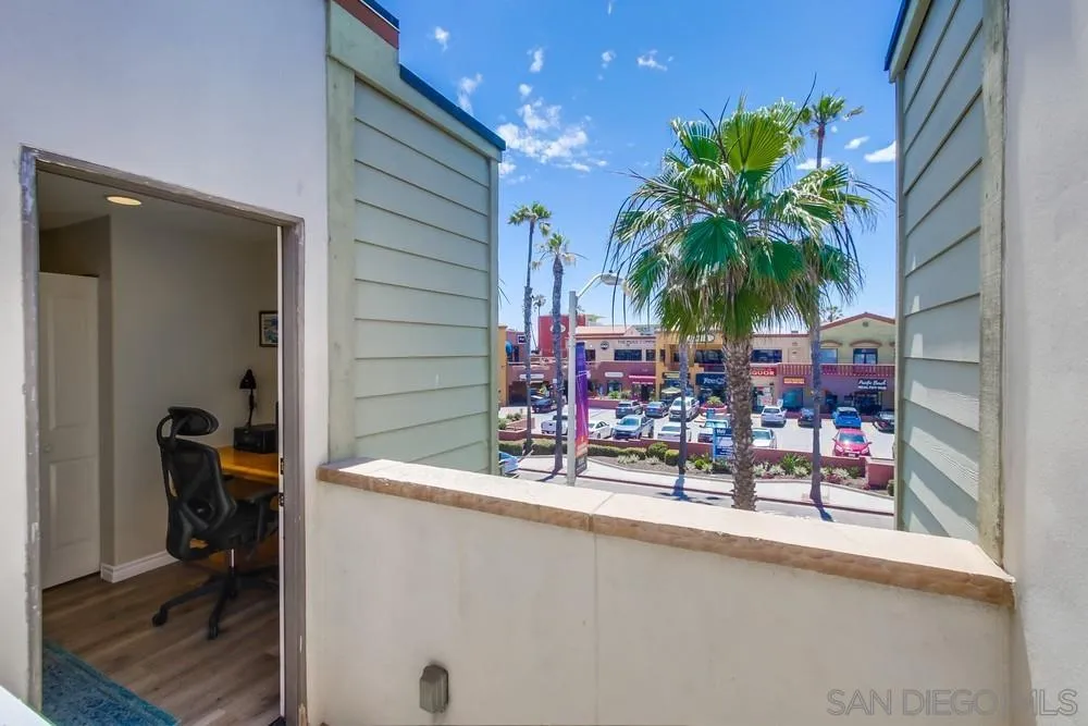 4151 Mission Unit 213