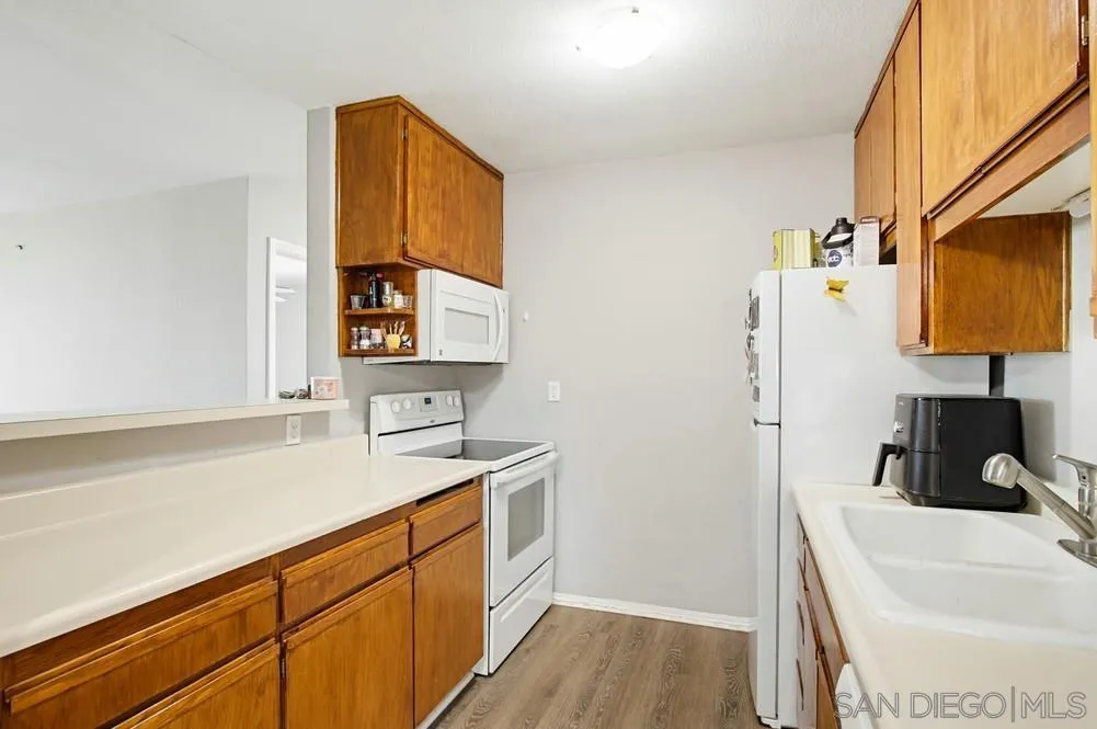 12728 Lakeshore Dr Unit A