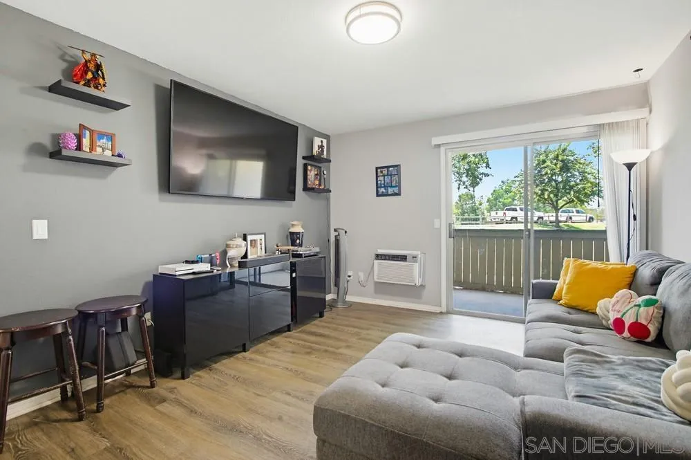 12728 Lakeshore Dr Unit A