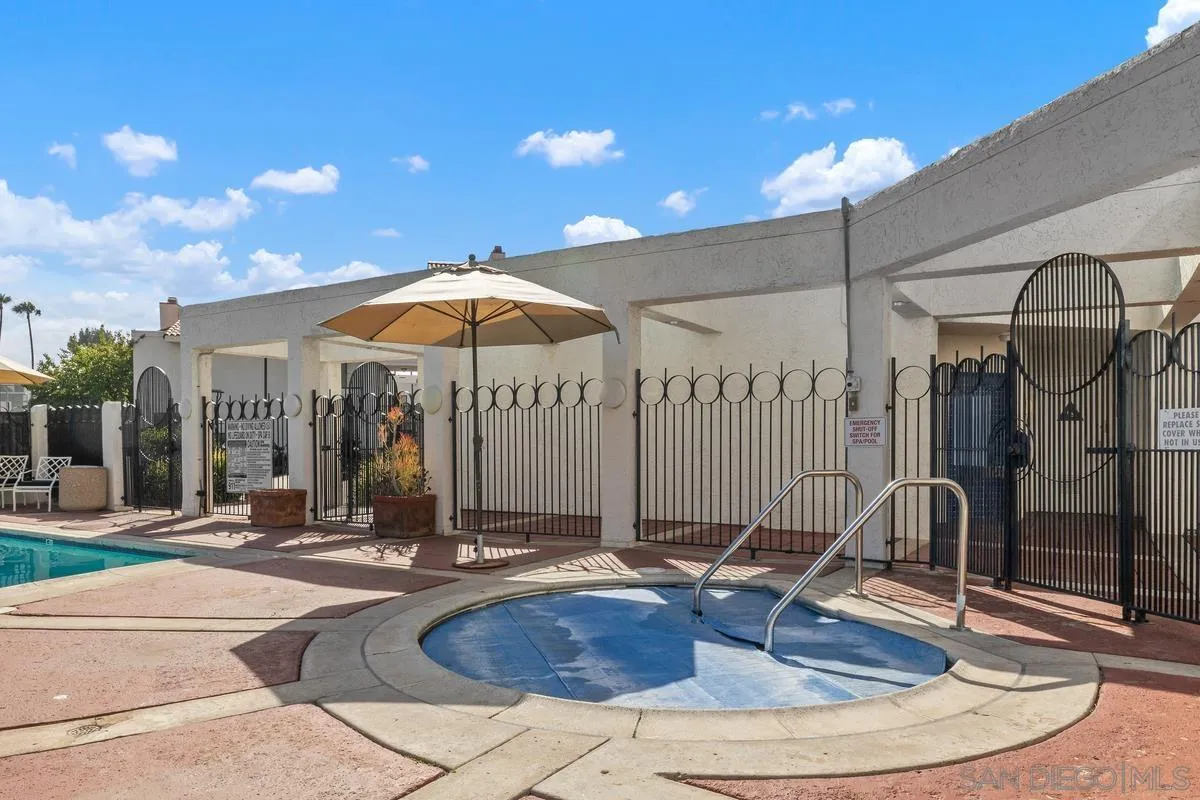 3525 Lebon Dr. Unit 302