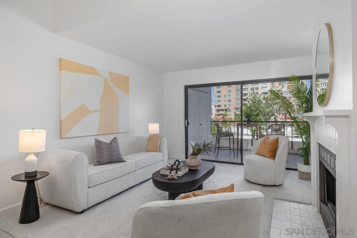 3525 Lebon Dr. Unit 302