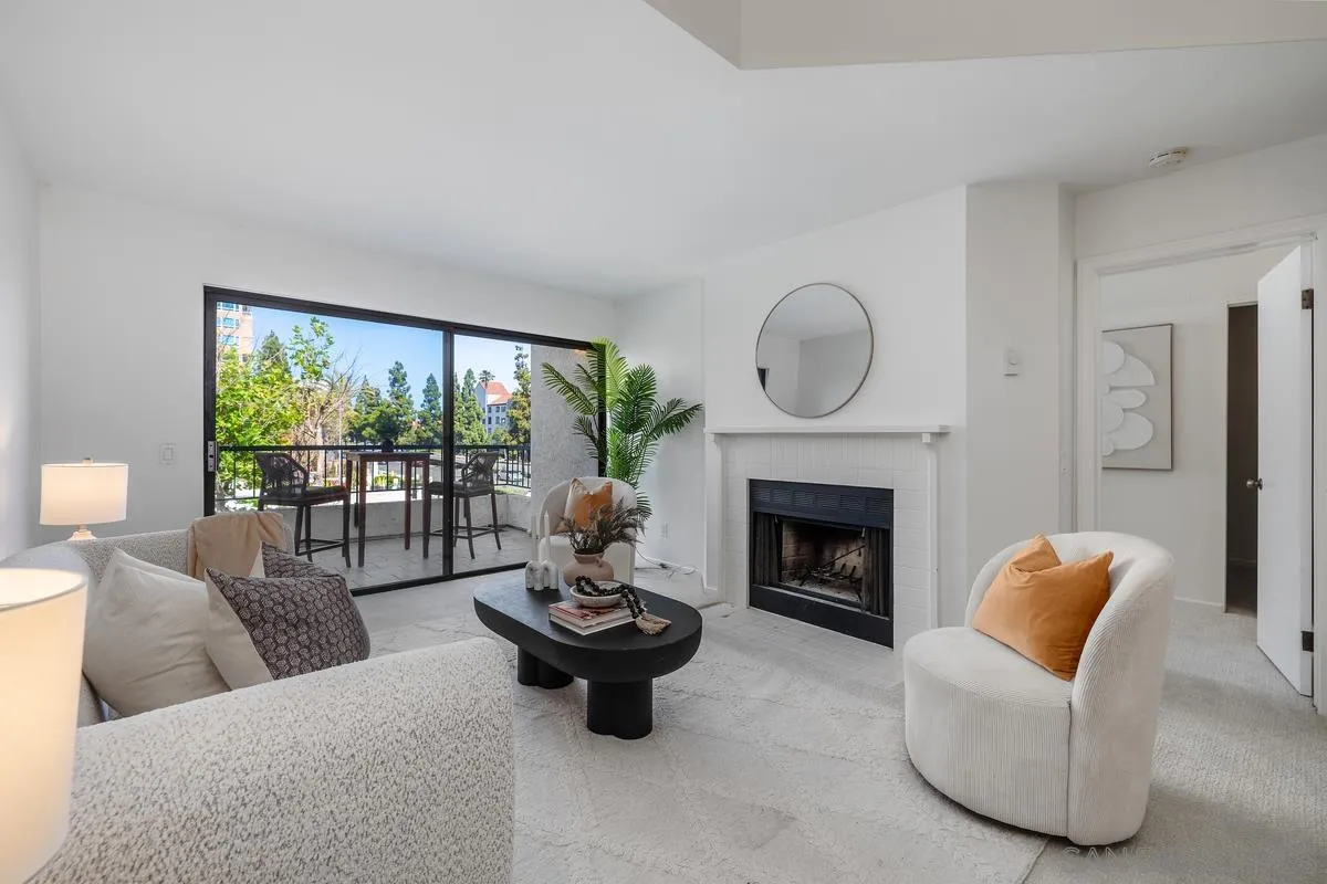 3525 Lebon Dr. Unit 302