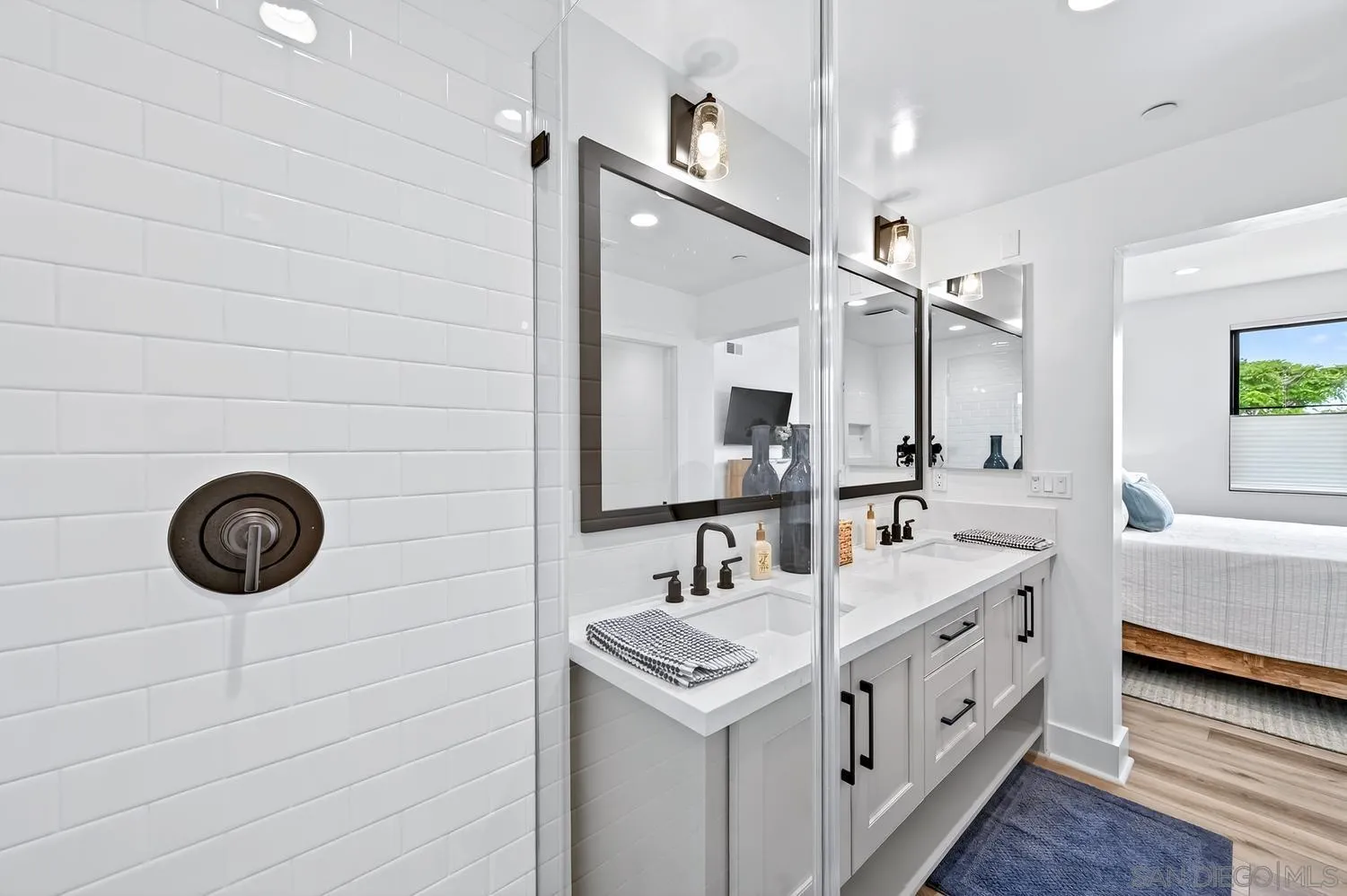 1101 Catania Ct Unit 201