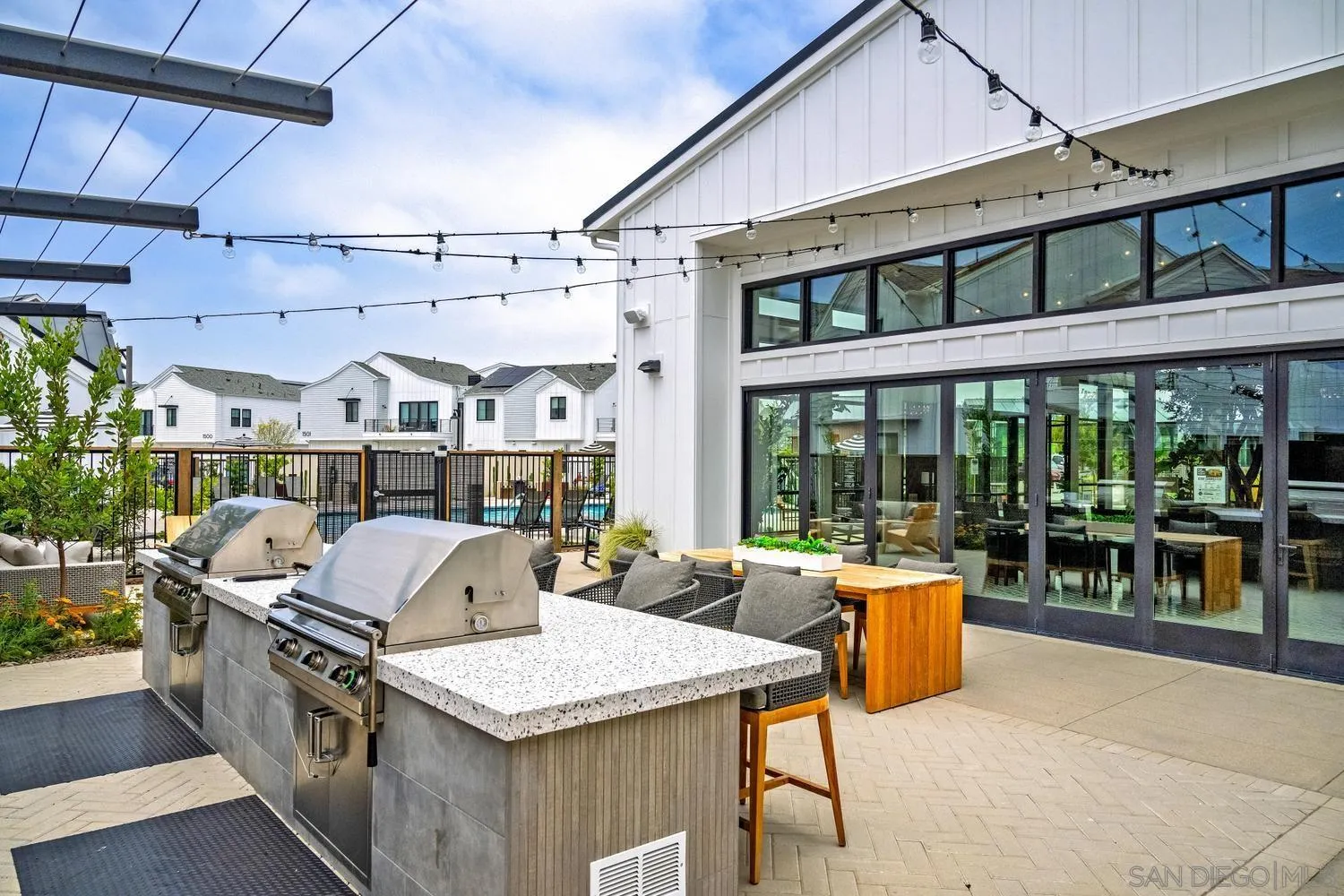 1101 Catania Ct Unit 201