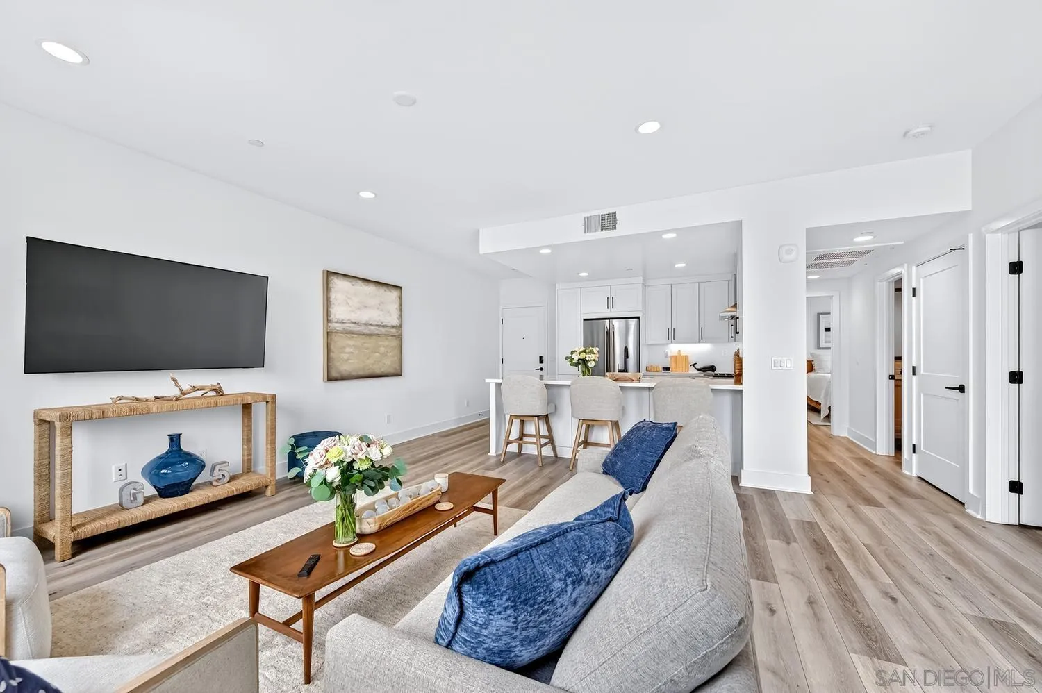 1101 Catania Ct Unit 201
