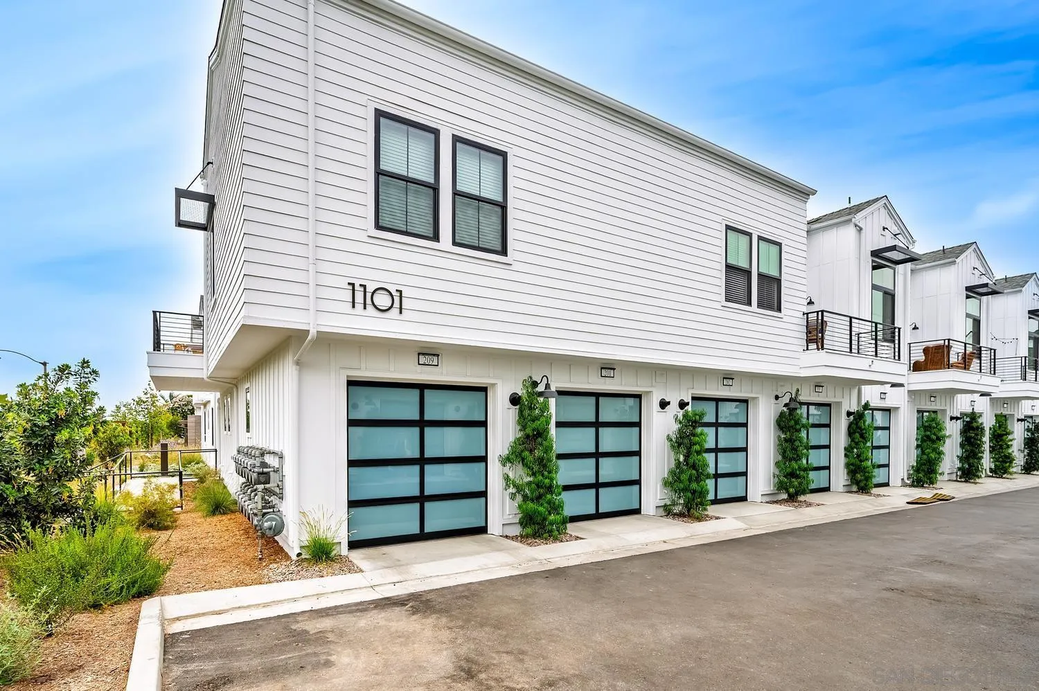 1101 Catania Ct Unit 201