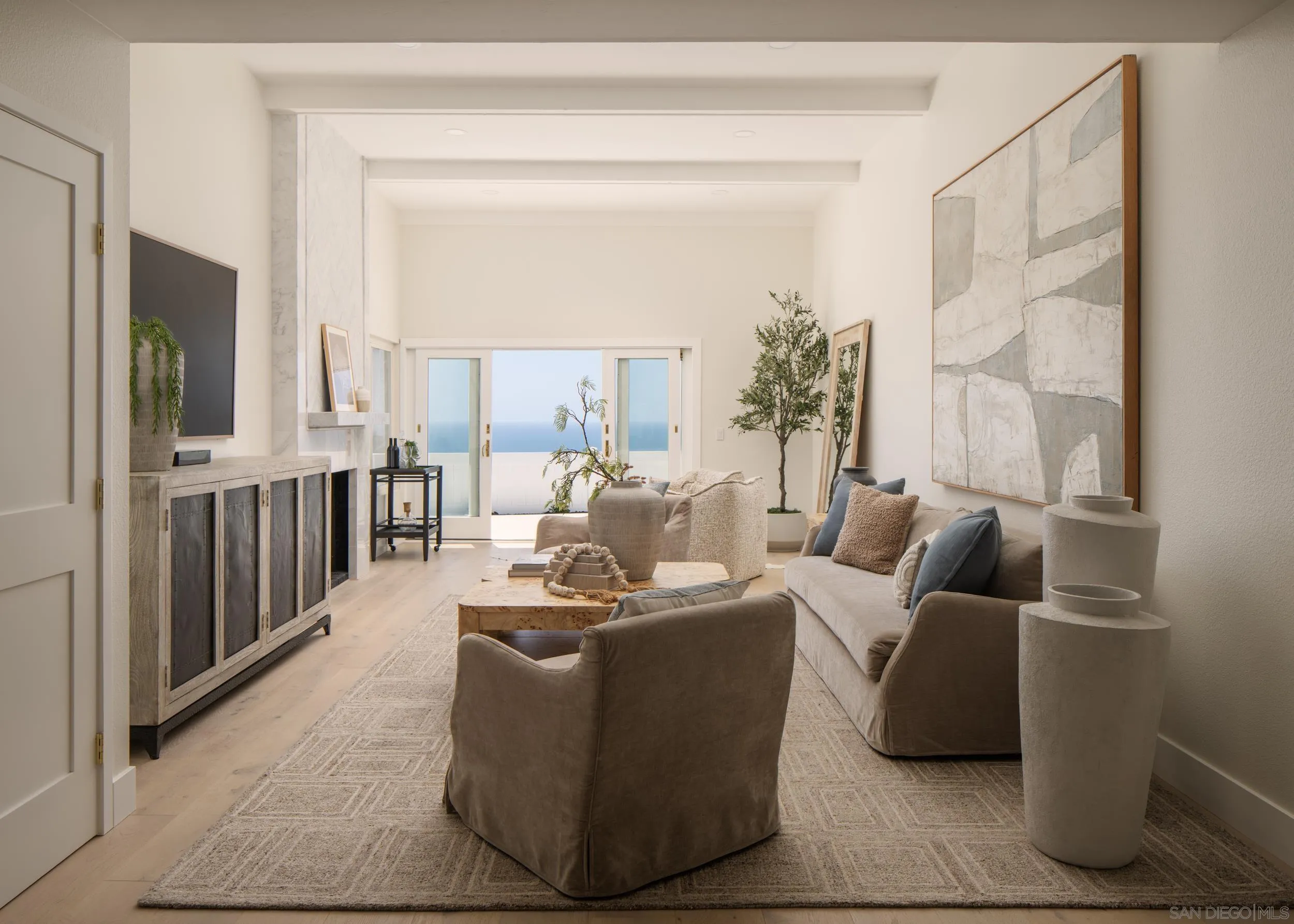 2206 Place Monaco