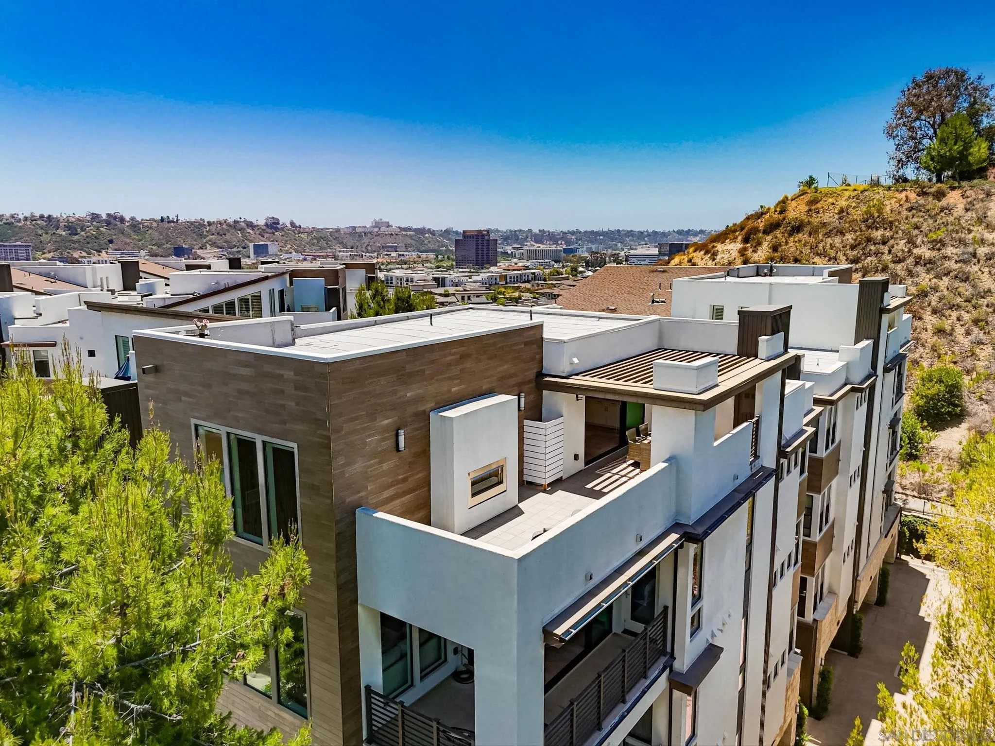 8442 Distinctive Dr.